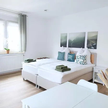 Nu 1 Living 3-zimmer Mit Balkon