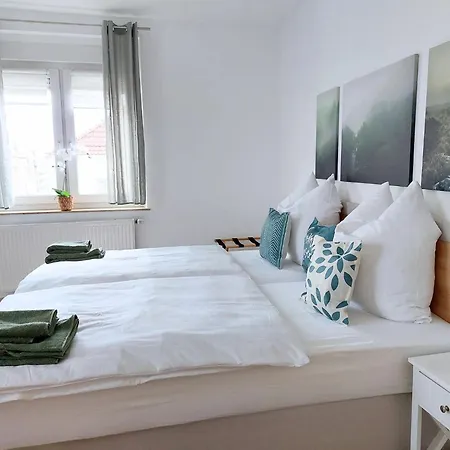 Nu 1 Living 3-zimmer Mit Balkon דירה *